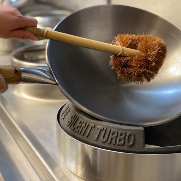 bamboo and coconut coir wok cleaning brush